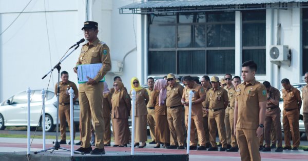 Pekan Takalar Merdeka Sampah, Pj Bupati: Sebelum Mulai Kerja, Bersihkan Kantor Dulu