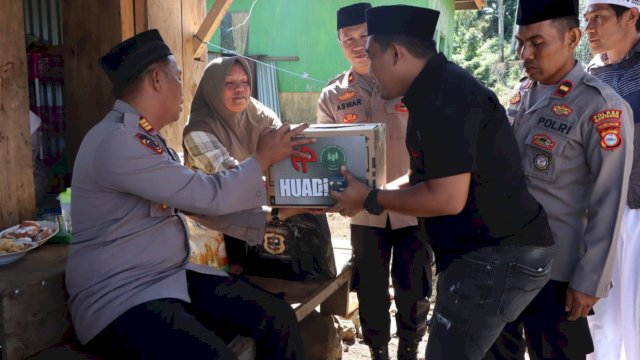 Kegiatan Sosial Huadi Group dan Polres Bantaeng Disambut Hangat Warga Uluere