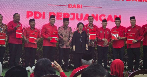 PDIP Resmi Serahkan Rekomendasi Usungan Danny Pomanto Maju Pilgub Sulsel