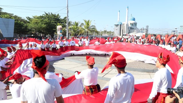 Peringatan HUT RI ke-79, Pemkot Makassr Suguhkan Festival Atraksi Laut dan Aubade SD-SMP