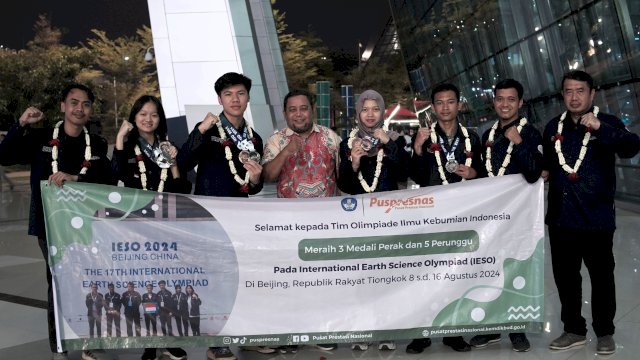 Pelajar Indonesia Raih Delapan Medali di IESO 2024