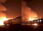Viral Kereta Api Terjang Kobaran Api di Karawang, Netizen: Kayak di Film-film