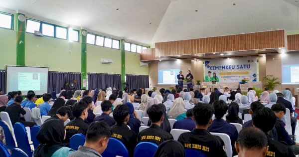 Transformasi Generasi Muda, Kanwil DJP Sulseltbartra Edukasi Mahasiswa IAIN Bone Tentang Keuangan Negara