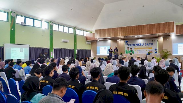 Kantor Wilayah Direktorat Jenderal Pajak Sulawesi Selatan, Barat, dan Tenggara (Kanwil DJP Sulseltbartra) menggandeng Kementerian Keuangan (Kemenkeu) Satu Sulawesi Selatan dalam menggelar "Kemenkeu Satu Goes to Campus Open Class" di Institut Agama Islam Negeri (IAIN) Bone (21/8/2024).