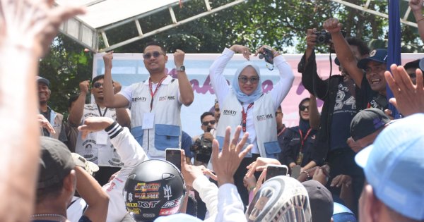 Didampingi 4 Pimpinan Partai, Seto-Rezki Jadi Paslon Pertama di Pilwali Makassar Daftar KPU 