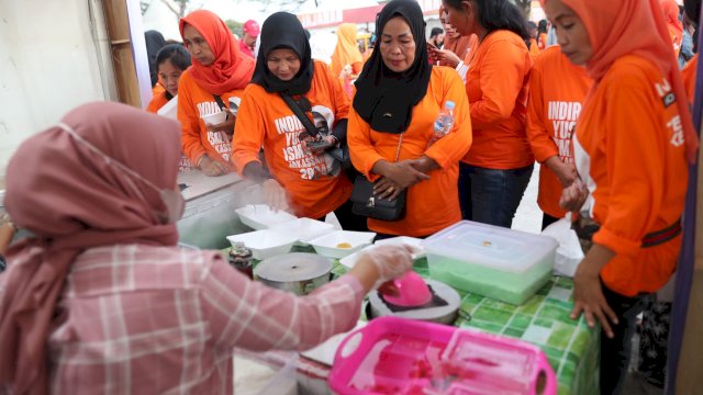 Keseruan Deklarasi DIA dan INIMI, Ribuan Simpatisan Nikmati Aneka Jajanan