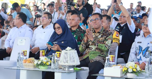 Pj Bupati Takalar Hadiri Gerakan Nasional Bulan Cinta Laut