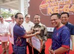 Andi Sudirman Raih Penghargaan ‘Alumni Fakultas Teknik’, Rektor Unhas: Selamat Pak Gub