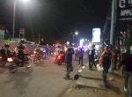 Demo Mahasiswa di Makassar Berakhir Ricuh, Polisi Pukul Mundur Massa 