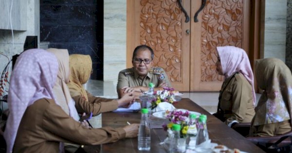 Danny Pomanto Apresiasi Budidaya Alpukat Milik Fadly Padi