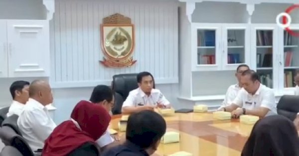 Helmy Budiman Pimpinan Rakor Pelaksanaan Perizinan di Kota Makassar 