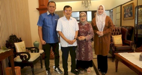 Fatmawati Rusdi Mappatabe&#8217; di Kediaman Jusuf Kalla