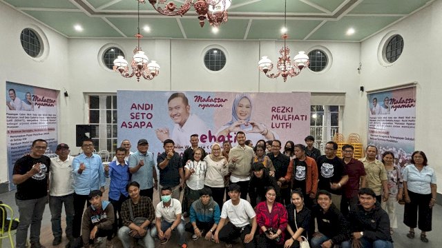 Ratusan tokoh kristen Mamasa dan Gereja Toraja Mamasa (GTM) mendeklarasikan dukungan kepada pasangan bakal calon wali kota dan wakil wali kota Makassar, Andi Seto Gadhista Asapa-Rezki Mulfiati Lutfi.