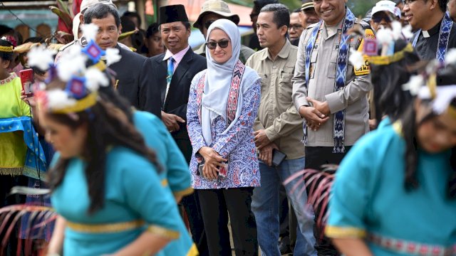 Bupati Indah Apresiasi Pentahbisan Gereja Toraja Jemaat Sion Eno Klasis