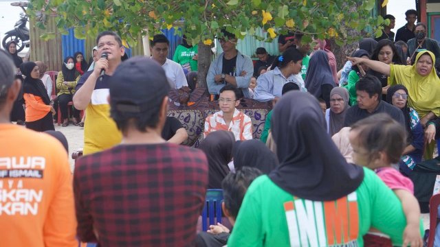 Ratusan Warga Pula Lae-lae Terima Kunjungan Ilham Ari: Terima Kasih Sambutan ta&#8217;