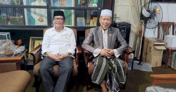 Cawagub Sulsel Azhar Arsyad Silaturahim ke Kediaman Pimpinan Pondok Pesantren DDI Mangkoso 