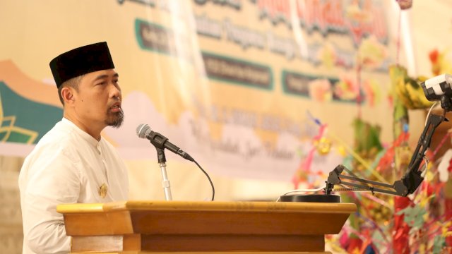 Peringatan Maulid Nabi di Masjid Raya, Andi Arwin Azis Ajak Masyarakat Ciptakan Pilkada Damai