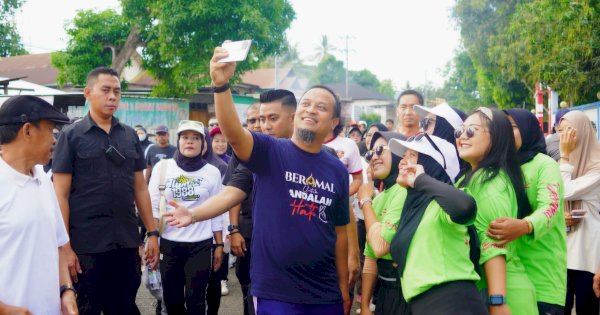 Cagub 02 Andi Sudirman Jalan Sehat Anti Mager Bareng Masyarakat Bone