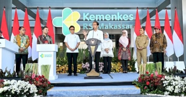 Resmikan RS Kemenkes Makassar, Jokowi Harap Tak Ada Lagi Masyarakat Berobat ke Luar Negeri 