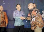 Wali Kota Makassar Danny Pomanto Raih Penghargaan Apresiasi Tokoh 2024 oleh Tempo Media