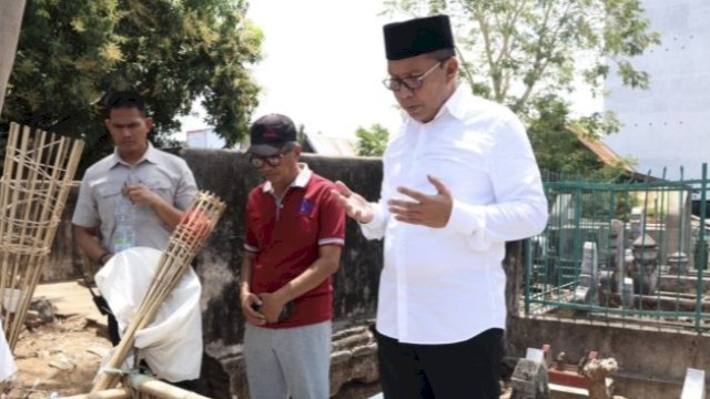 Danny Pomanto Ziarah ke Makam Datu Suppa dan Mantan Wakil Wali Kota Parepare Faisal Sapada