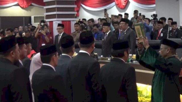 84 Anggota DPRD Sulsel Resmi Dilantik, Satu Orang Batal Dilantik Karena Tersandung Hukum