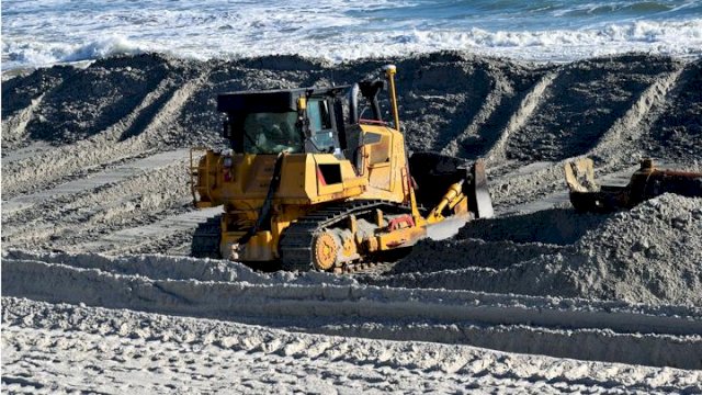 Presiden Jokowi Buka Kembali Ekspor Pasir Laut Setelah 20 Tahun Dilarang