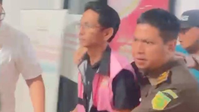 Sehari Usai Dilantik Jadi Anggota DPRD, Ketua PDIP Langsung Tersangka Suap Mobil BMW