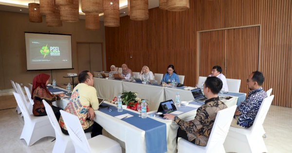 Kepala DPM PTSP Makassar Hadiri Focus Group Discussion Proyek Pengolahan Sampah Menjadi Energi Listrik