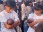 Viral Pria Bawa Bayi Baru Lahir Nonton Konser di Bawah Terik Matahari, Netizen Geram