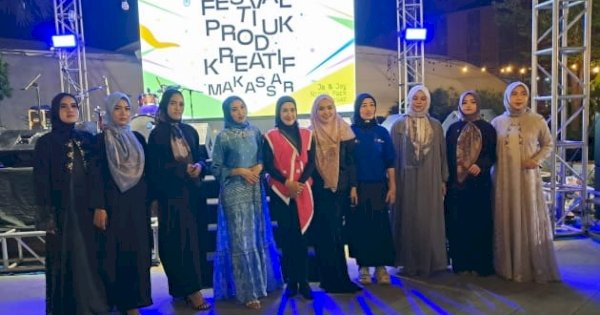 World of Chayra Luncurkan Phinisi 99 Hijab Series, Terinspirasi Ikon Makassar di Festival Produk Kreatif