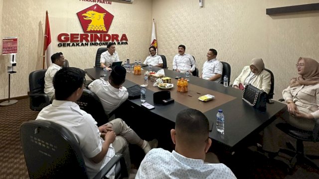 Suasana rapat perdana Fraksi Gerindra DPRD Sulsel Periode 2024-2029. (Istimewa) 