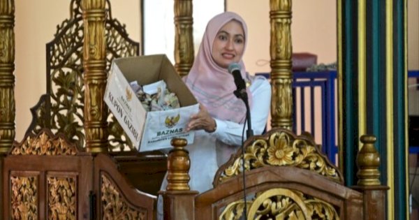 Bupati Indah Kampanyekan Budaya Sedekah