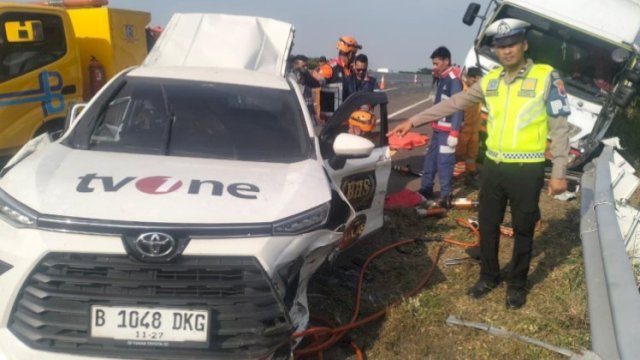 Kabar Duka, Mobil Kru TV One Alami Kecelakaan di Tol Transjawa Akibatkan 3 Orang Meninggal 