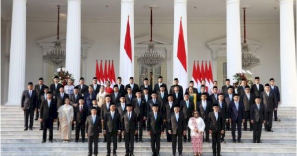 Presiden Prabowo Lantik Sekretaris Kabinet dan Wakil Menteri, Ini Daftarnya 