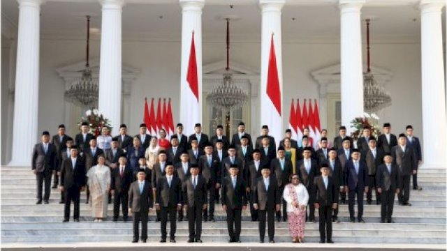 Presiden Prabowo Lantik Sekretaris Kabinet dan Wakil Menteri, Ini Daftarnya 