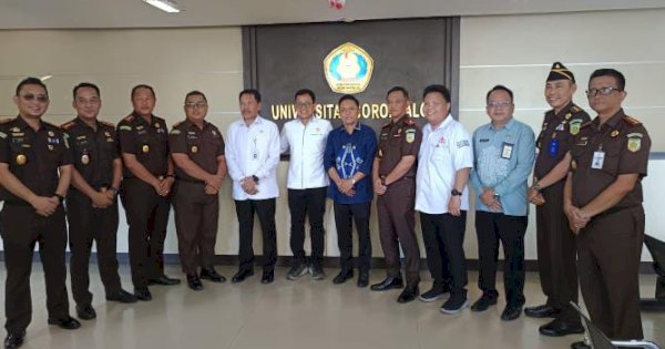 Inspektorat Gorontalo Wakili Pemerintah Saksikan Penandatanganan Mou dan Perjanjian Kerjasama Dengan Universitas Gorontalo