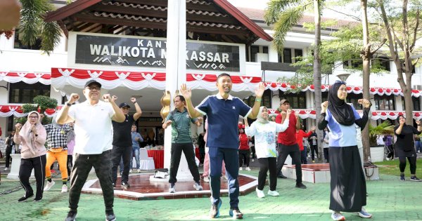 Andi Arwin Azis Akhiri Masa Jabatan sebagai Pjs Wali Kota Makassar dengan Senam Bersama dan Apel