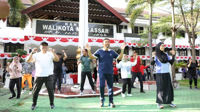 Andi Arwin Azis Akhiri Masa Jabatan sebagai Pjs Wali Kota Makassar dengan Senam Bersama dan Apel