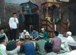 Pj Bupati Takalar Laksanakan Safari Jumat di Masjid Tua Baitul Maqdis Sanrobone