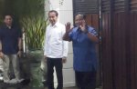 Malam-malam, Prabowo Mendadak Ajak Jokowi Makan di Angkringan Semar Solo