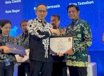 Kepala Bapenda Makassar Terima Penghargaan TP2DD Yang Ketiga Kalinya Dibidang Digitalisasi Daerah