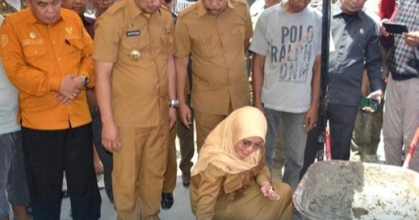 Plt Bupati Maros Pimpin Peletakan Batu Pertama Masjid Nurul Jamaah Pasar Tramo 