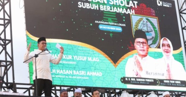 Hari Pertama Aktif Jadi Wali Kota Pascacuti Pilkada, Danny Pomanto Gelar Salat Subuh Berjamaah