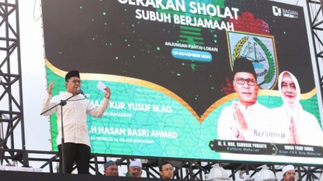 Hari Pertama Aktif Jadi Wali Kota Pascacuti Pilkada, Danny Pomanto Gelar Salat Subuh Berjamaah