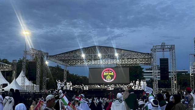 Ribuan Peserta Reuni Akbar 212 Sudah Padati Monas, Habib Rizieq Tiba