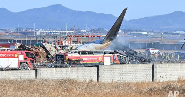 Pesawat Jeju Air Tergelincir, 62 Orang Meninggal Dunia