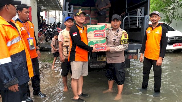 Kolaborasi Pemkot Makassar, Forkopimda dan Relawan Pulihkan Kelurahan Katimbang Terdampak Banjir