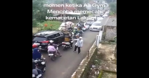 Viral Aa Gym Turun ke Jalan Bantu Urai Kemacetan, Pemotor Susah Diatur Langsung Nurut