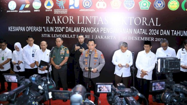 61 Ribu Personil Gabungan TNI-Polri Amankan Tempat Ibadah dan Rekreasi Saat Nataru